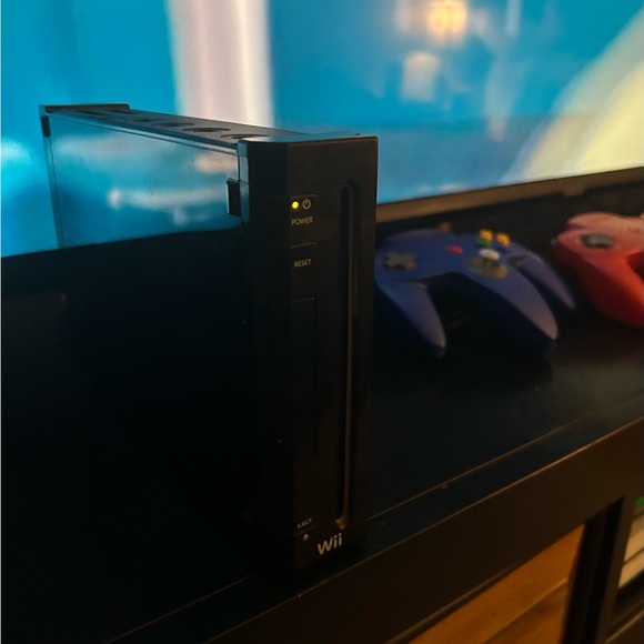 Modded Wii in Black + Game Library - Picture 7 of 17